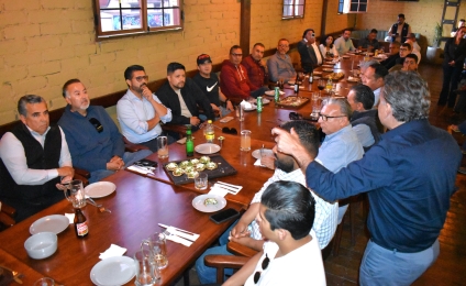 RUIZ URIBE SOSTIENE GRAN ENCUENTRO CON DIVERSOS SECTORES DE ENSENADA