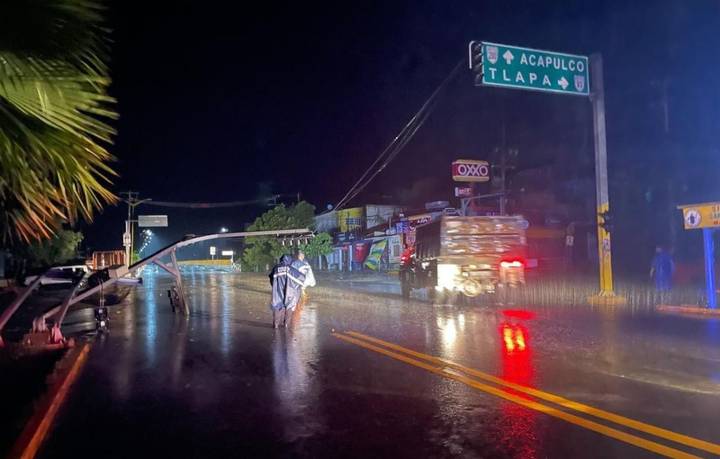 Tormenta tropical John en Guerrero 3